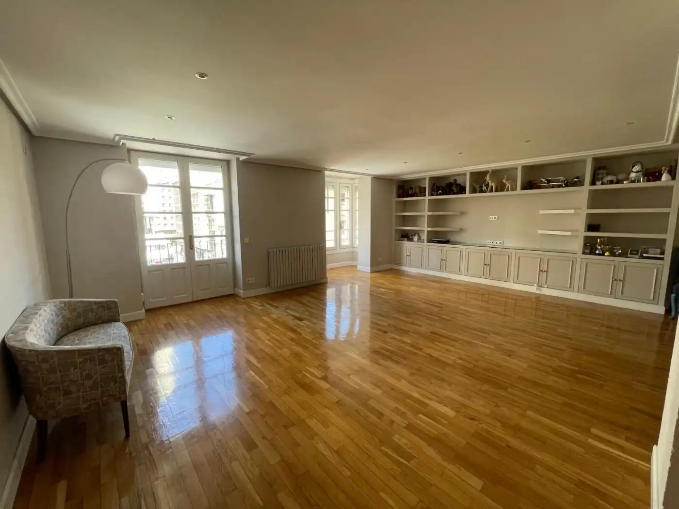 Sala d'estar de Dúplex en venda en Zaragoza amb Aire condicionat, Calefacció i Parquet