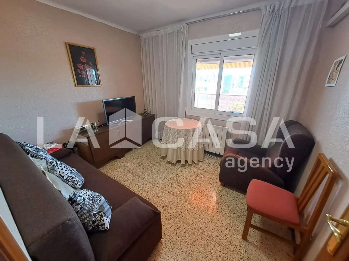 Sala d'estar de Àtic en venda en Santa Coloma de Gramenet amb Terrassa