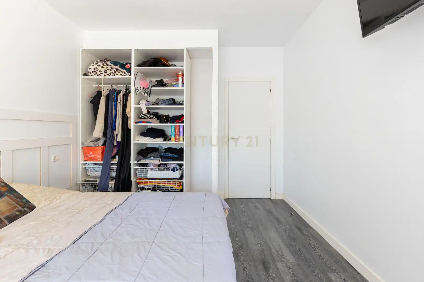 Schlafzimmer von Haus oder Chalet zum Verkauf in Canet de Mar mit Abstellraum, Schwimmbad und Ofen