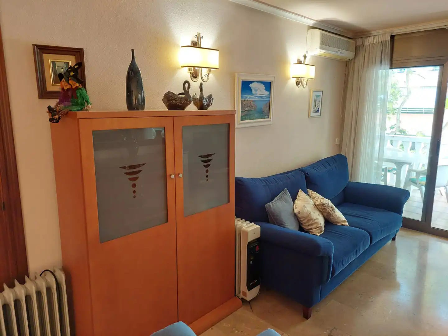 Sala de estar de Piso en venta en Salou con Aire acondicionado, Terraza y Amueblado