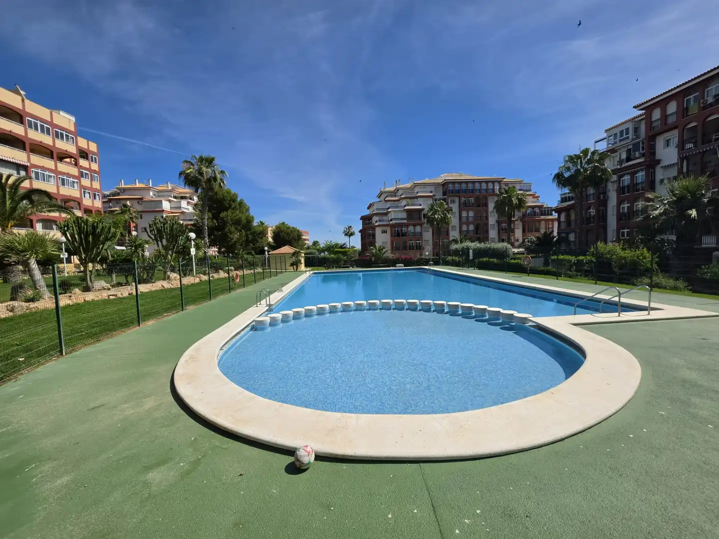 Schwimmbecken von Wohnung zum Verkauf in Torrevieja mit Möbliert