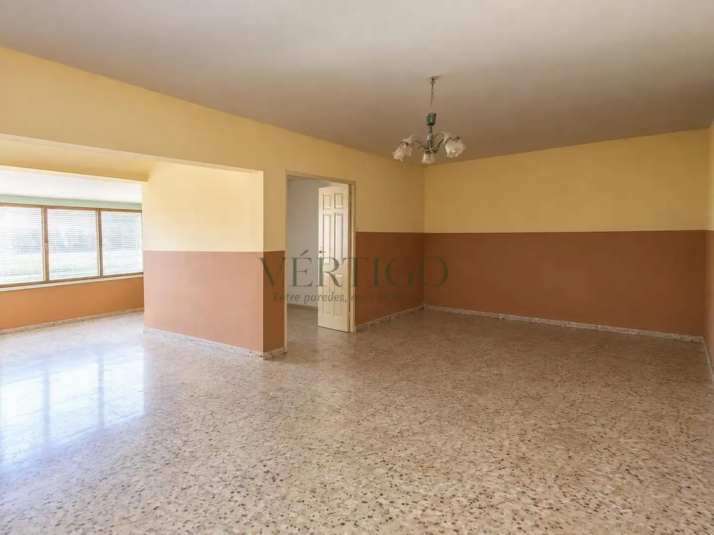 House for sale in Calle REAL UTRERA 98, imagen 2