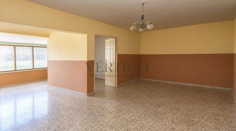 Foto 2 de Casa o chalet en venta en Calle Real Utrera, 98, Centro - Doña Mercedes, Dos Hermanas