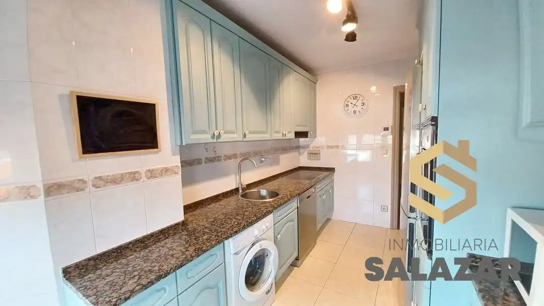 Flat for rent in Haro Plaza, Santutxu - Basarrate