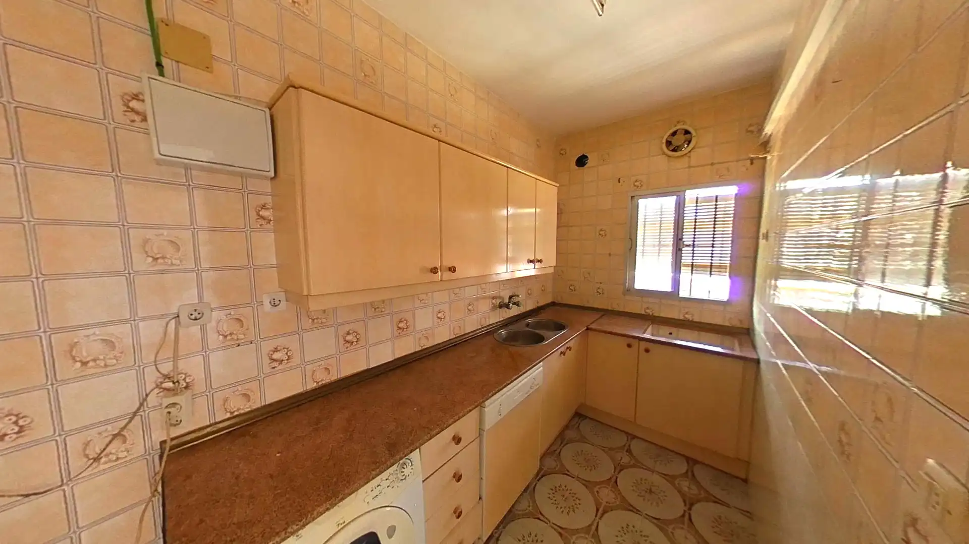 Cocina de Piso en venta en Sevilla con Aire acondicionado