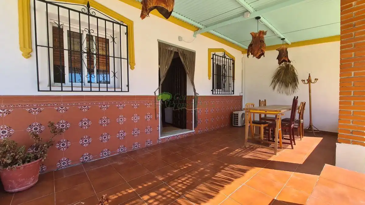 Terraza de Finca rústica en venta en Vélez-Málaga con Aire acondicionado, Jardín privado y Terraza