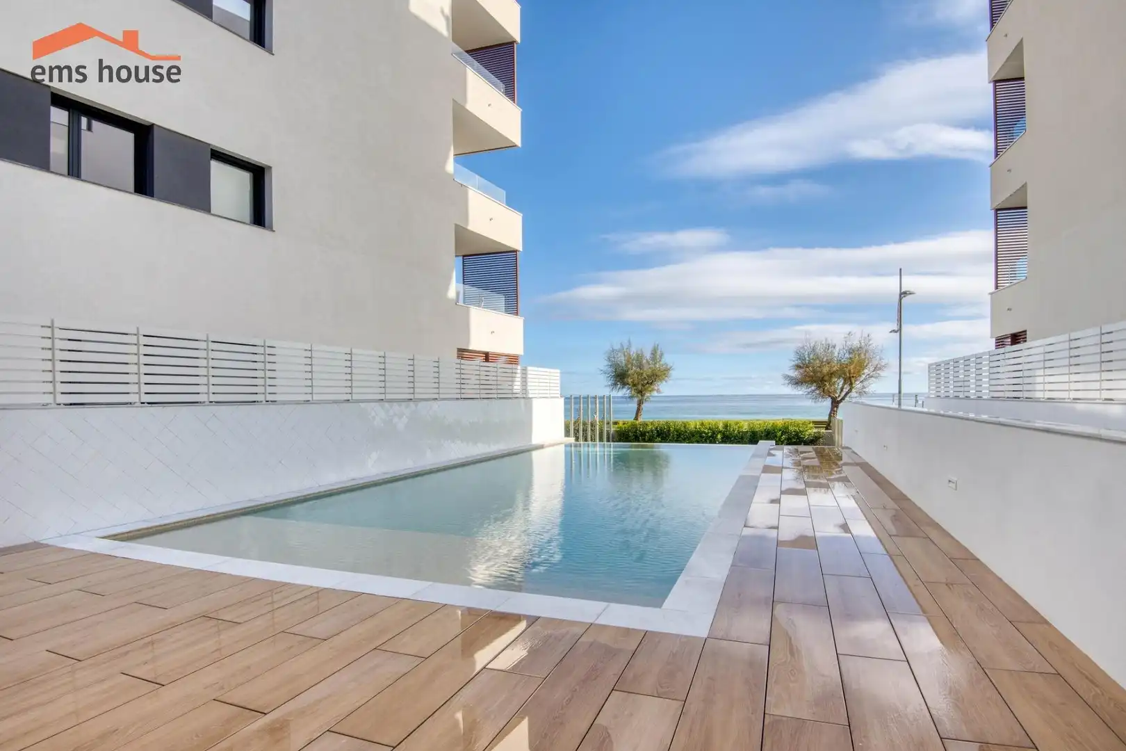 Piscina de Planta baixa en venda en Calonge i Sant Antoni amb Calefacció, Terrassa i Traster