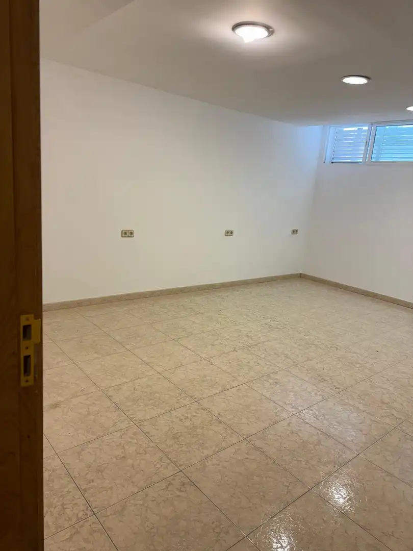 Storage room for rent in Santiago de Compostela 