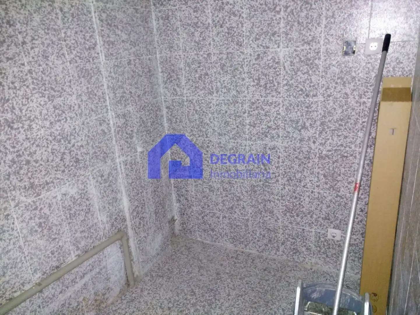 Bany de Local de lloguer en Sur