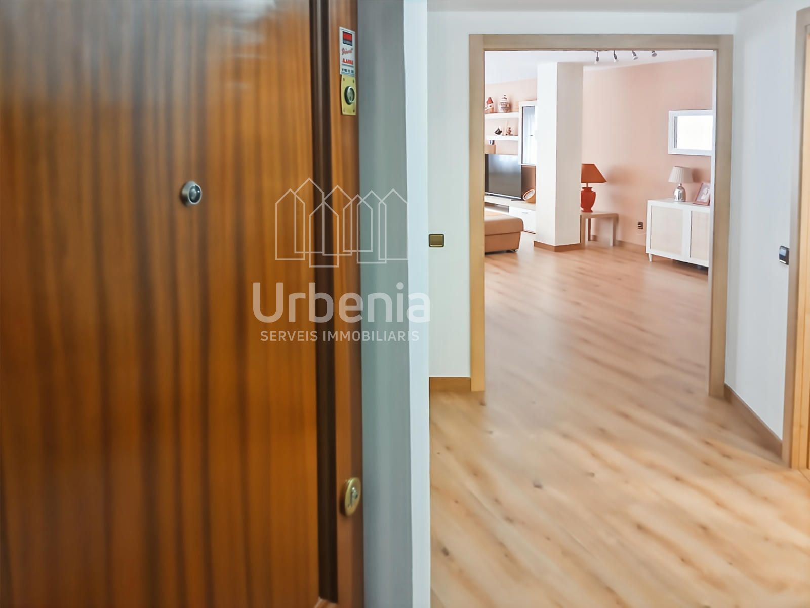 Pis en venda en Pineda de Mar amb Calefacció, Terrassa i Moblat