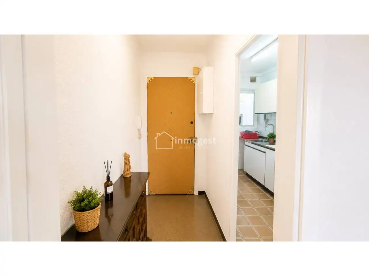 Wohnung zum Verkauf in Salt mit Abstellraum, Möbliert und Balkon