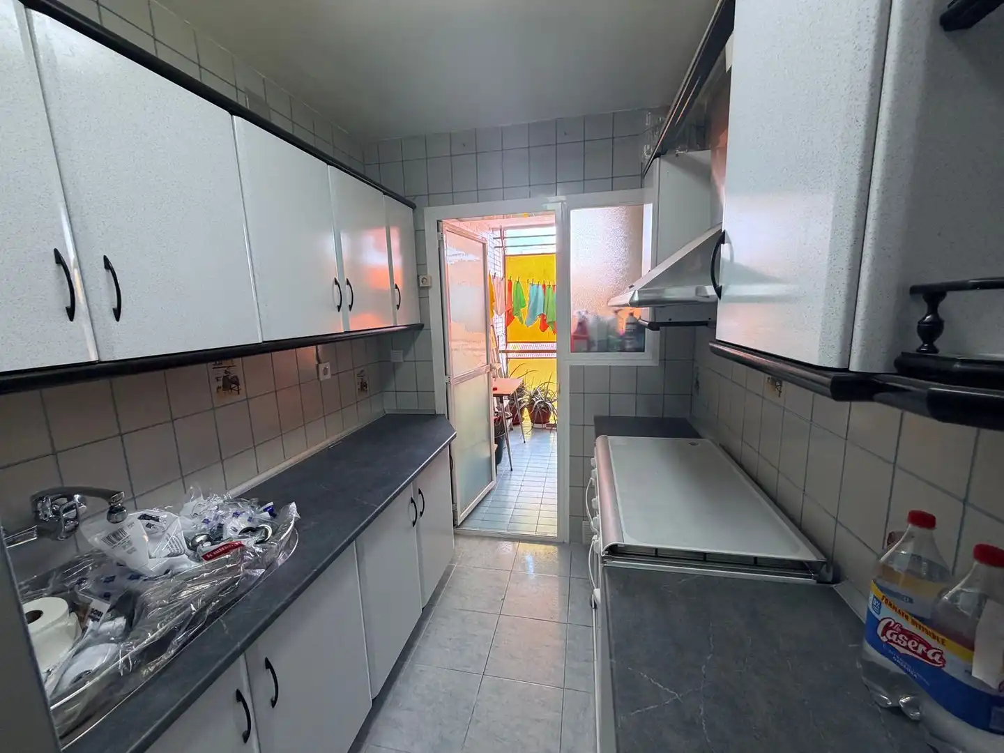 Cocina de Piso de alquiler en Granada con Aire acondicionado y Terraza