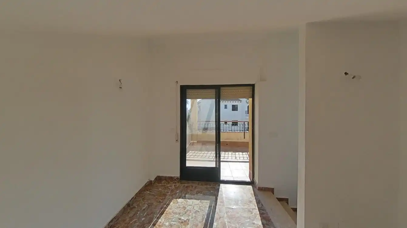 Semi-detached house with pool for sale in C/ Mayor, imagen 12