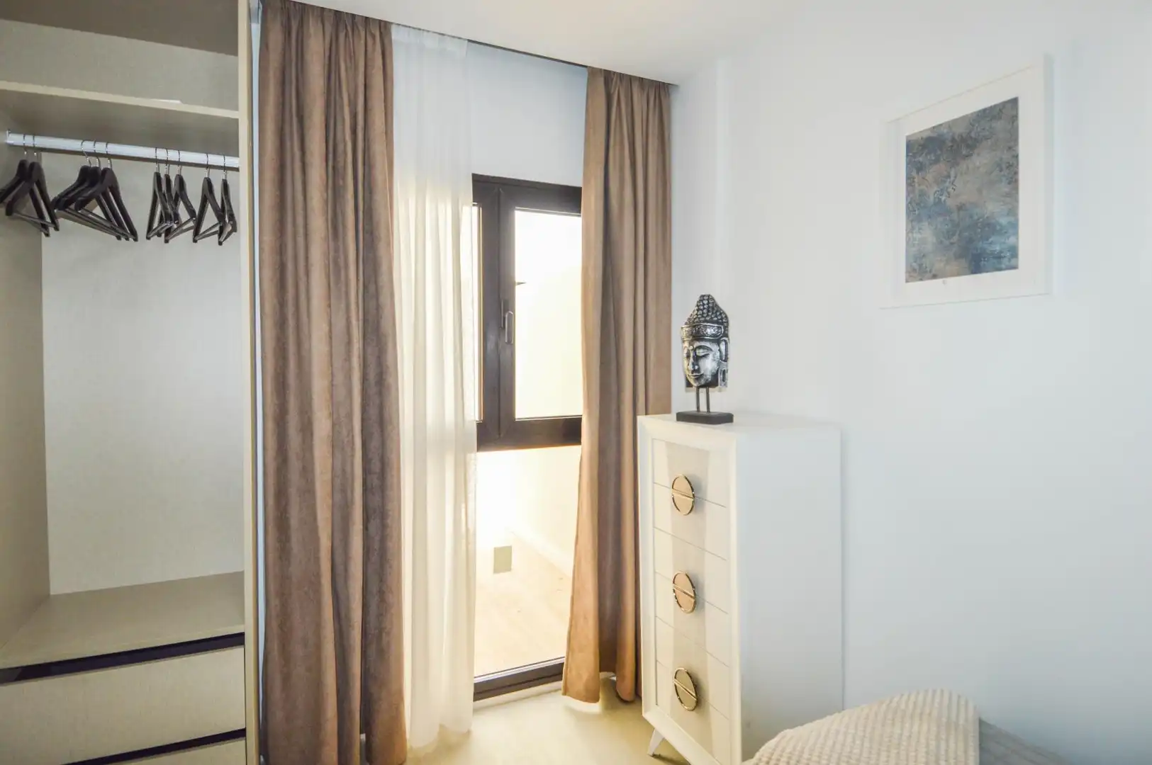 Schlafzimmer von Wohnungen zur Miete in Mogán mit Klimaanlage, Terrasse und Möbliert