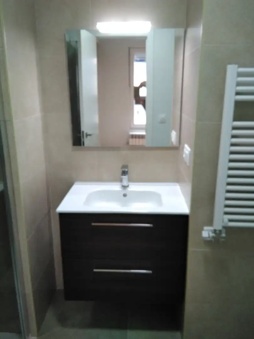 Badezimmer von Wohnung zum Verkauf in Vigo  mit Heizung