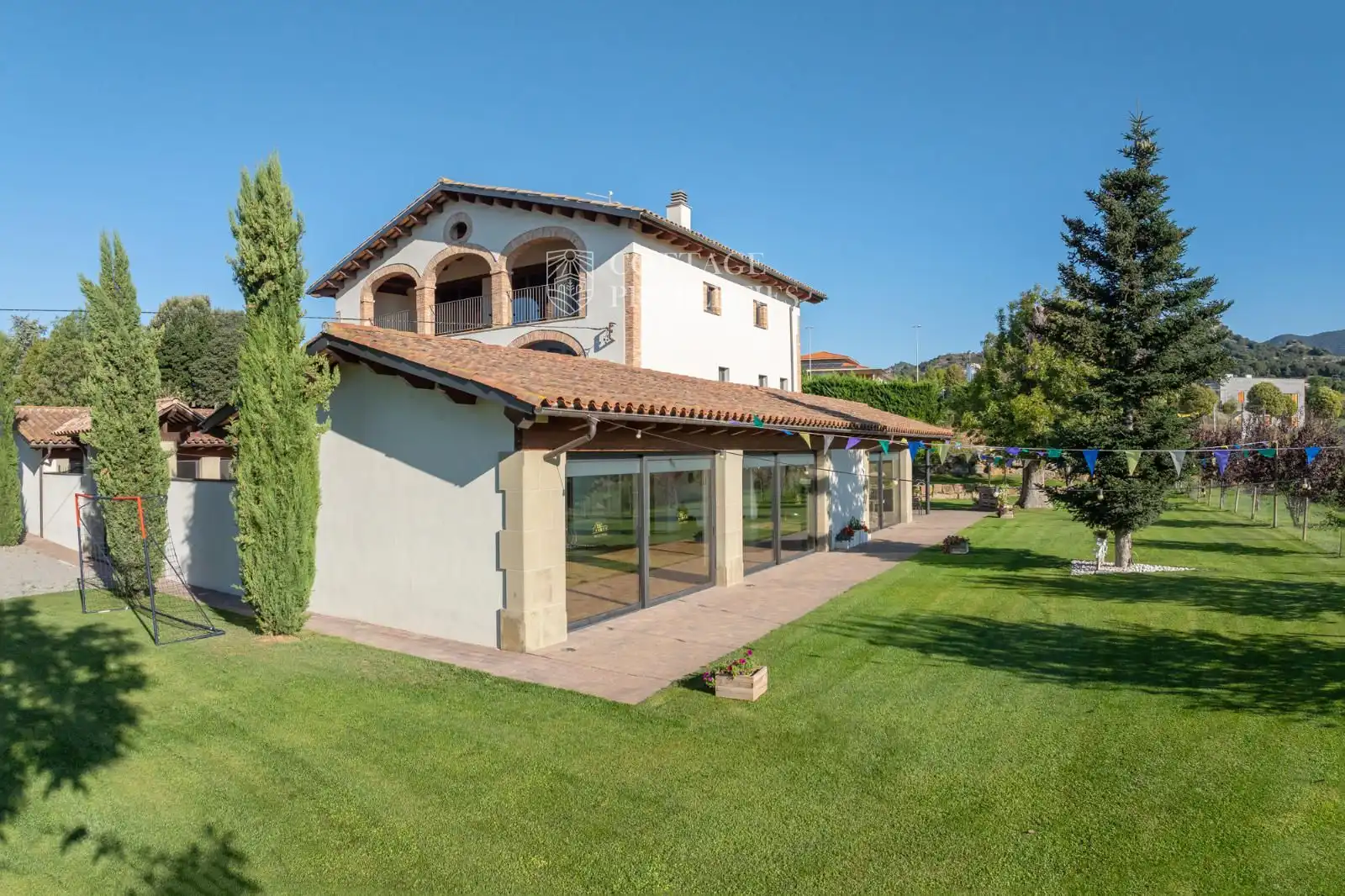 Vista exterior de Finca rústica en venta en Torelló con Terraza y Amueblado
