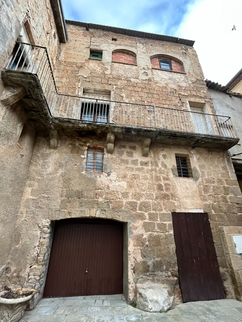 Vista exterior de Casa adosada en venda en Biosca amb Moblat, Forn i Balcó