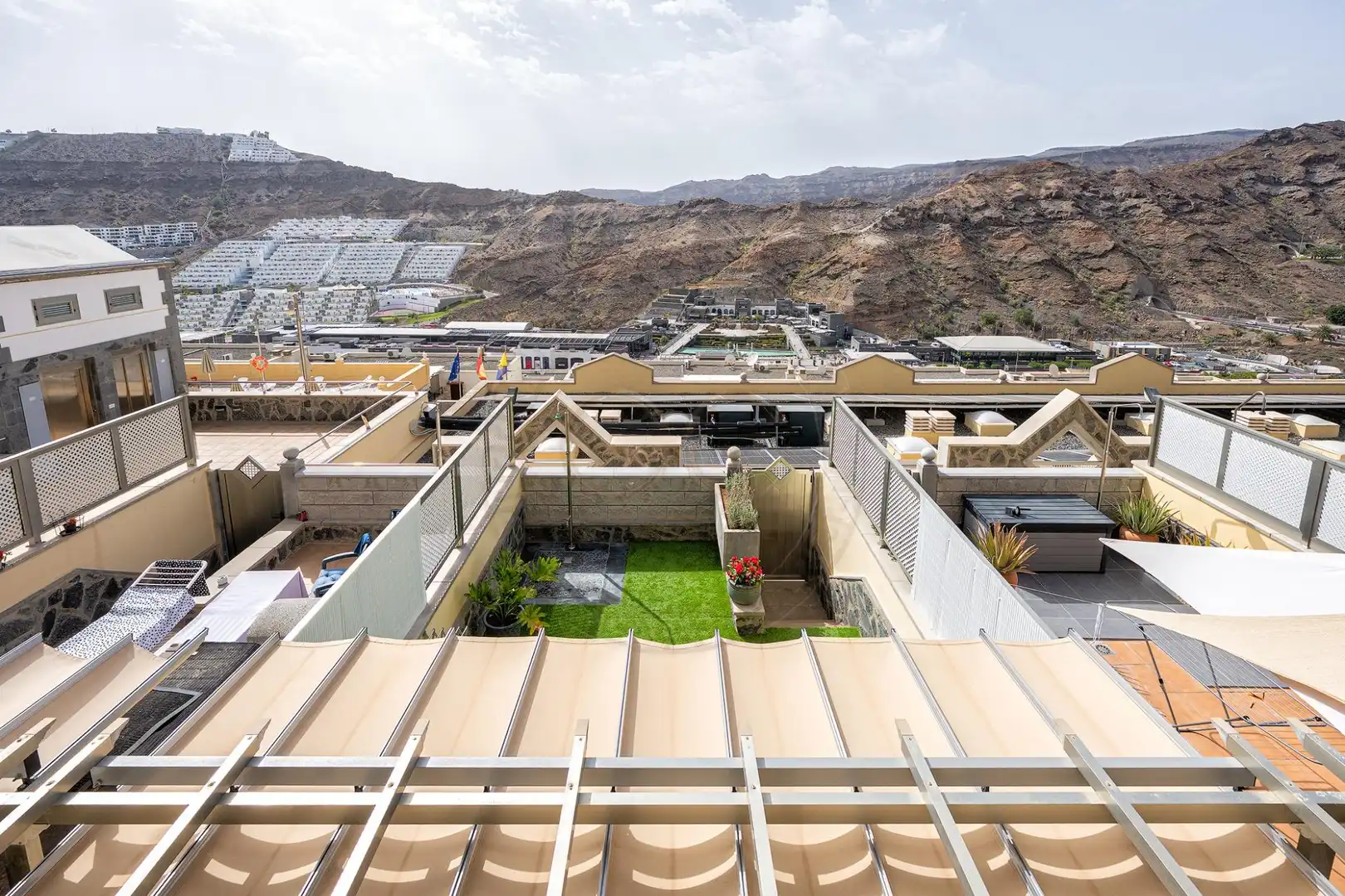 Terraza de Casa adosada de alquiler en Mogán con Aire acondicionado, Jardín privado y Terraza