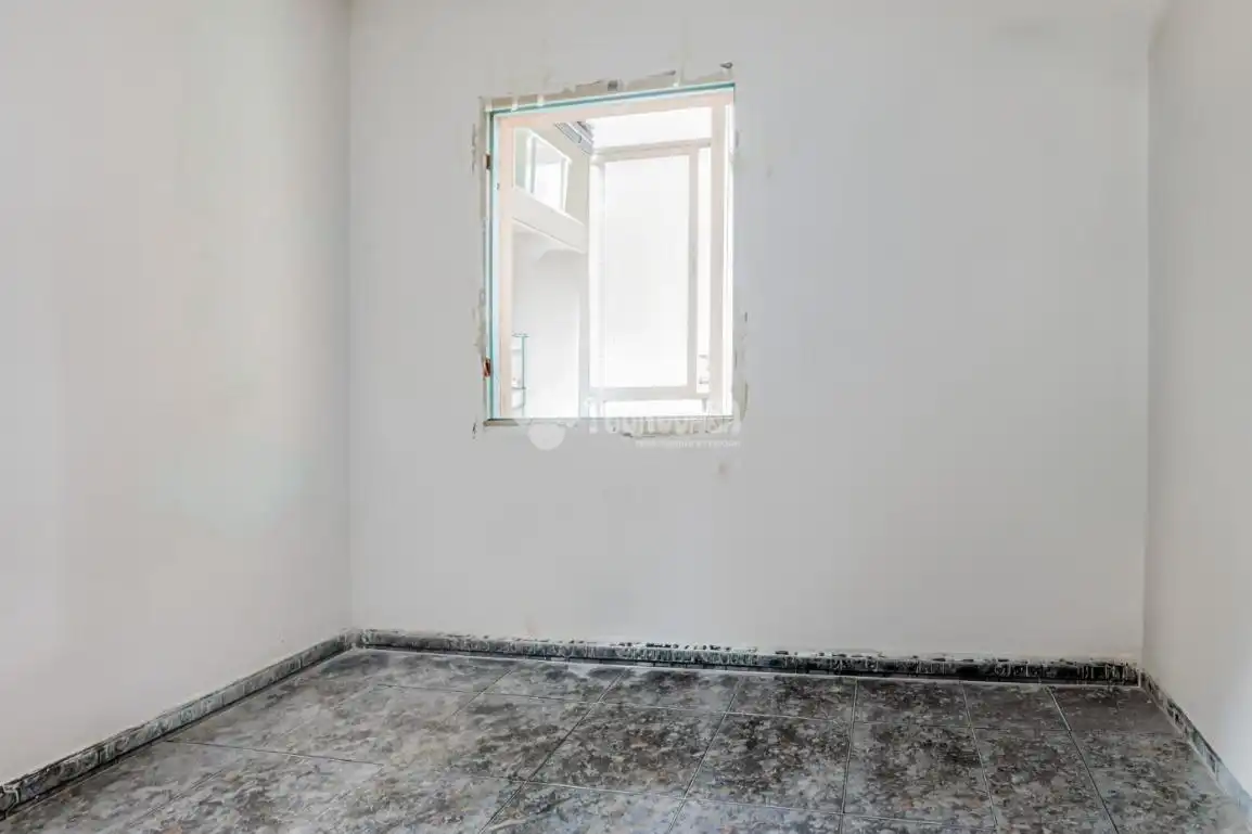 Piso en venta en L'Hospitalet de Llobregat con Aire acondicionado y Calefacción