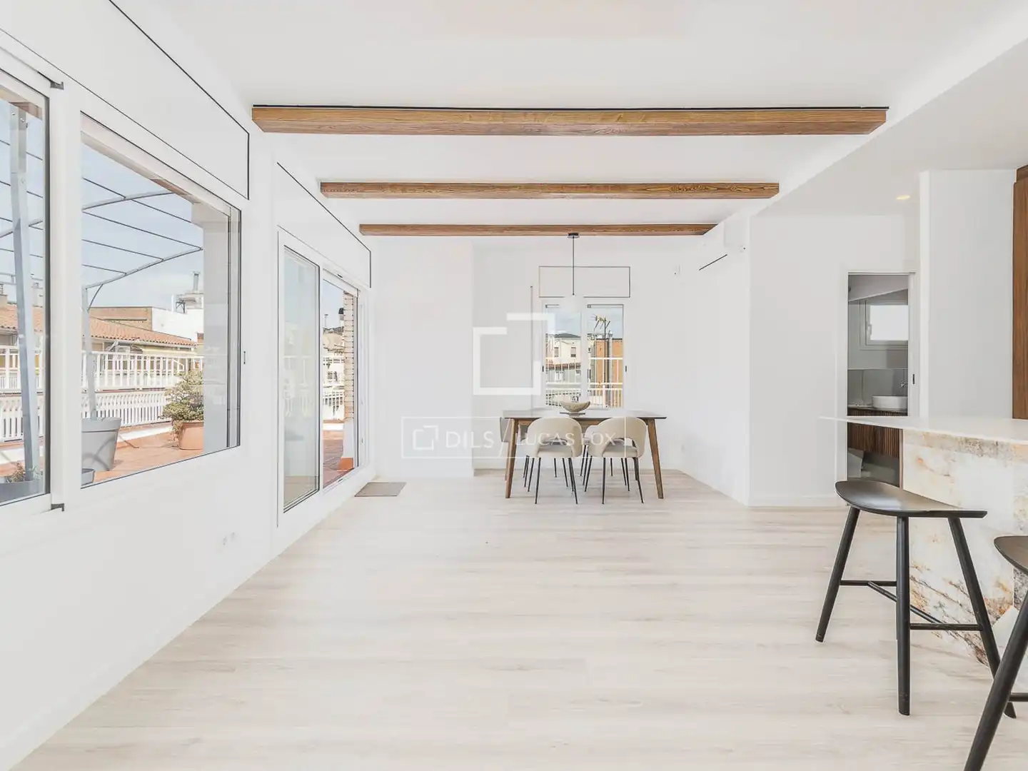 Dining room of Attic for sale in Barcelona  with Air Conditioner, Terrace and Balcony