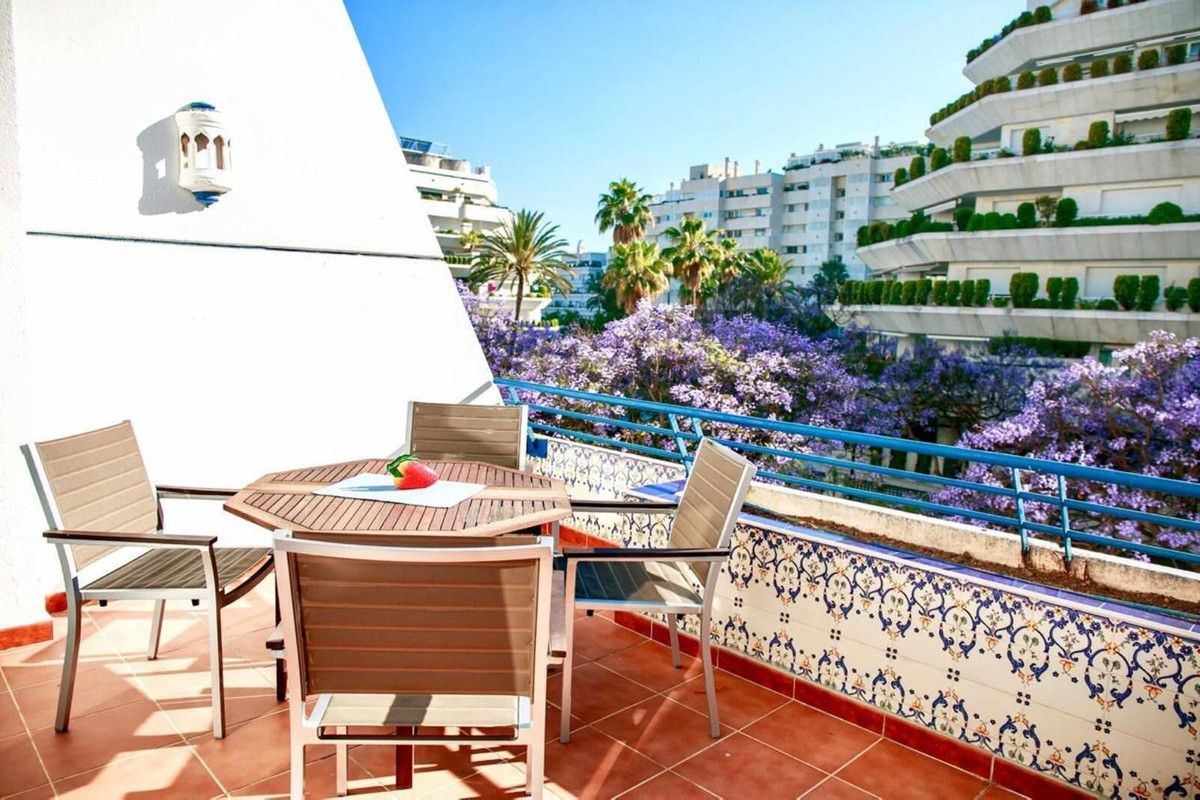 Terrassa de Dúplex de lloguer en Marbella amb Aire condicionat, Terrassa i Piscina comunitària