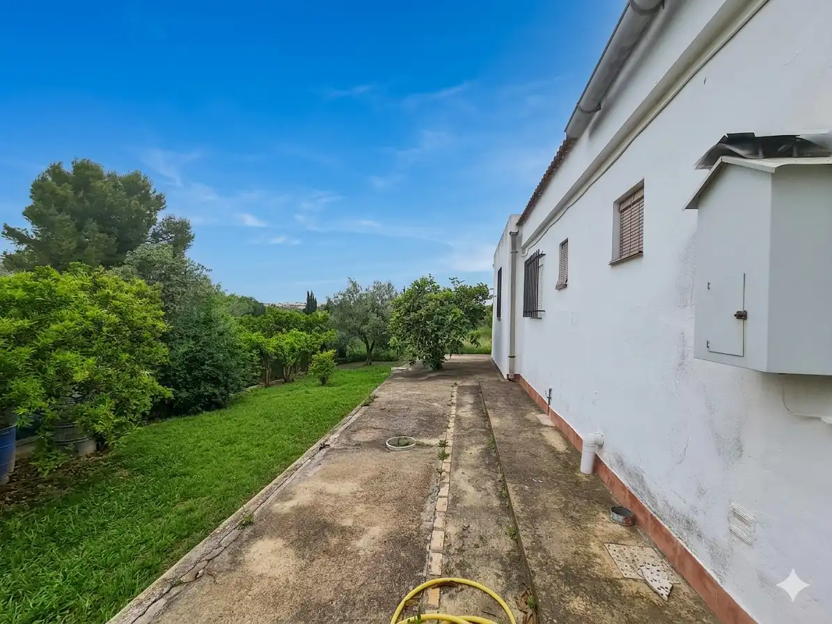 Garten von Country house zum Verkauf in Sanlúcar la Mayor mit Privatgarten, Schwimmbad und Ofen