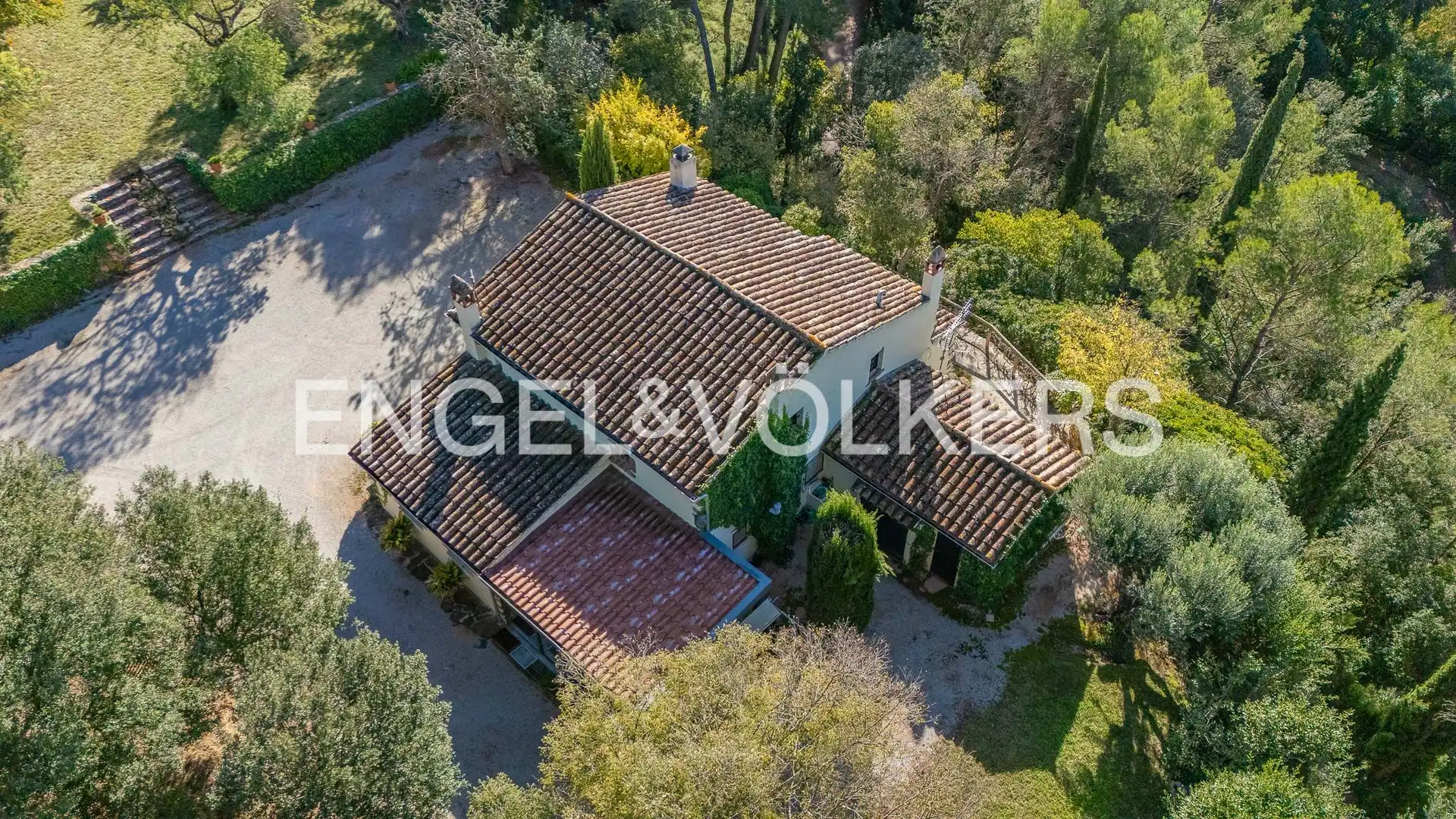 Vista exterior de Finca rústica en venda en Bigues i Riells del Fai amb Calefacció, Jardí privat i Terrassa