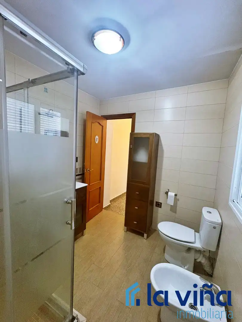 Badezimmer von Haus oder Chalet zum Verkauf in Alameda mit Möbliert