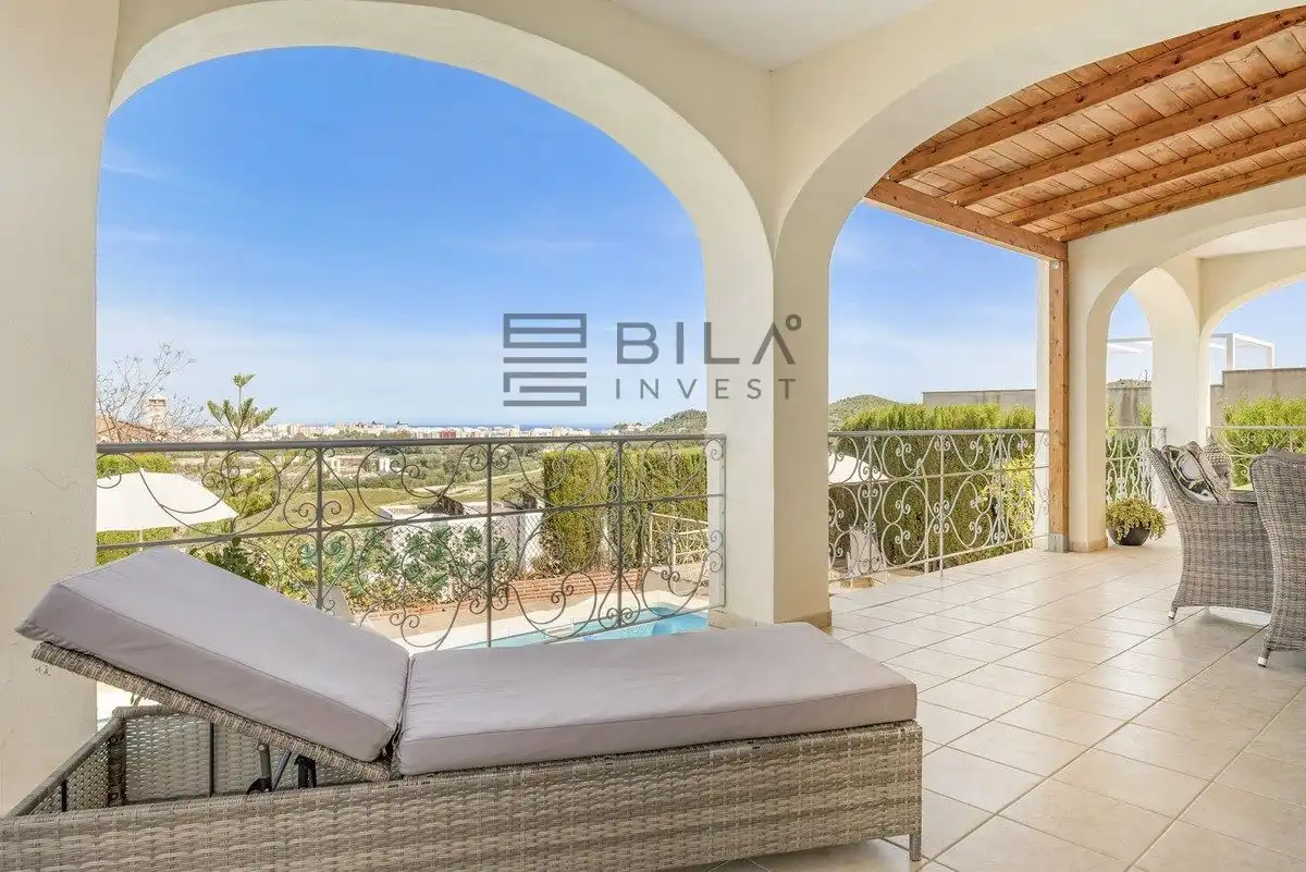 Chalet con piscina en venta en Cerros del Aguila, imagen 15
