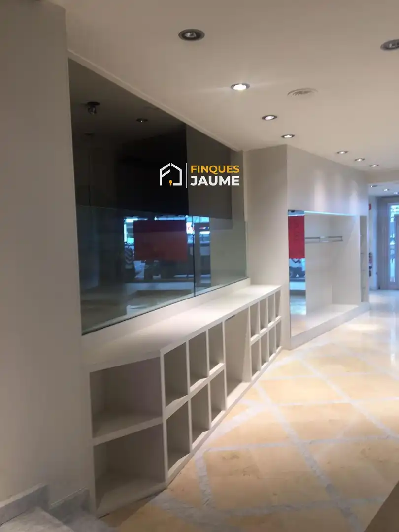 Business premises to rent in ALCALDE ROVIRA ROURE, imagen 2