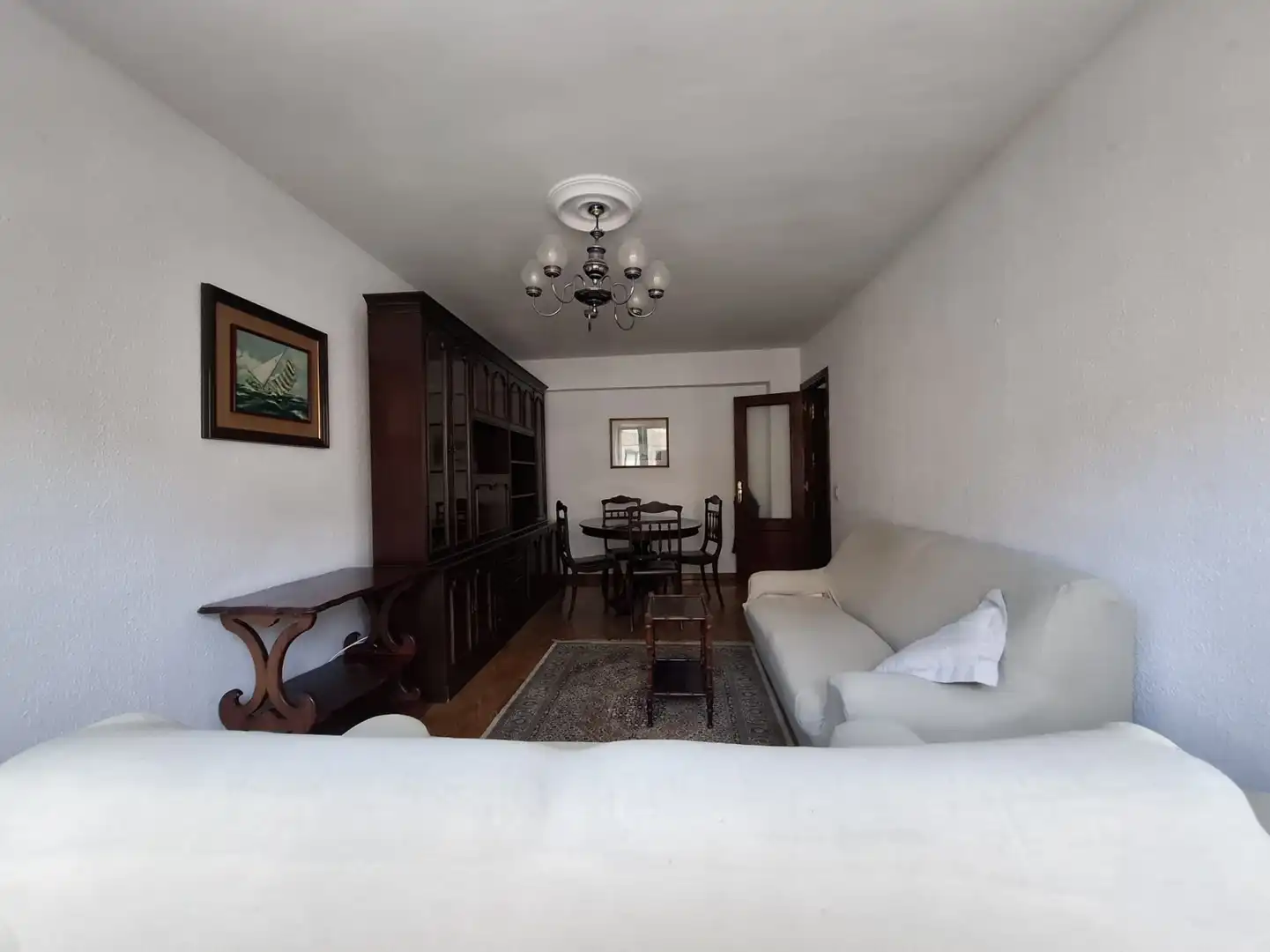 Sala d'estar de Pis de lloguer en Gijón  amb Calefacció, Parquet i Terrassa