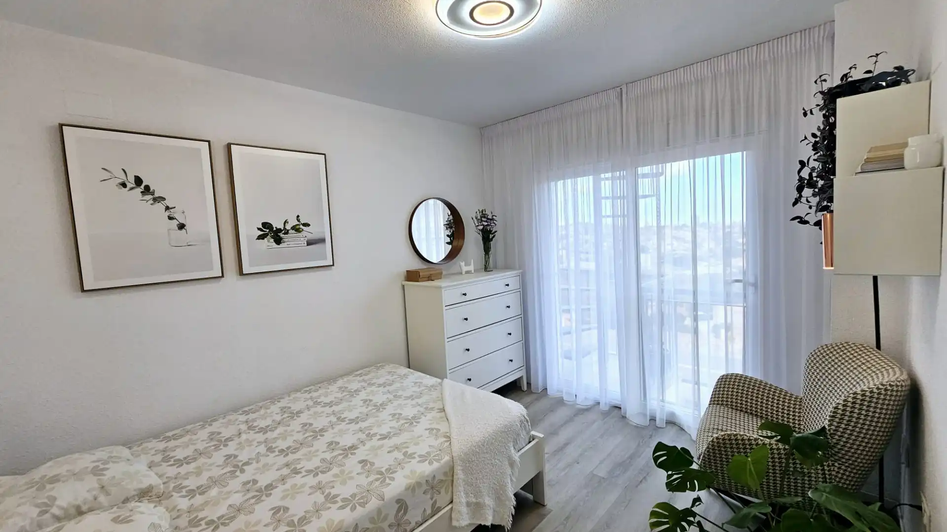 Habitación de Casa adosada en venta en Calpe / Calp con Aire acondicionado, Terraza y Amueblado
