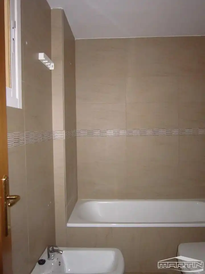 Piso en venta en De Luis Alberto De Cuenca, 70, El Valle