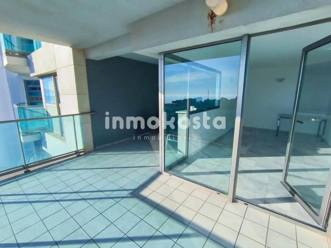 Piso en venta en Benidorm con Aire acondicionado, Terraza y Piscina comunitaria