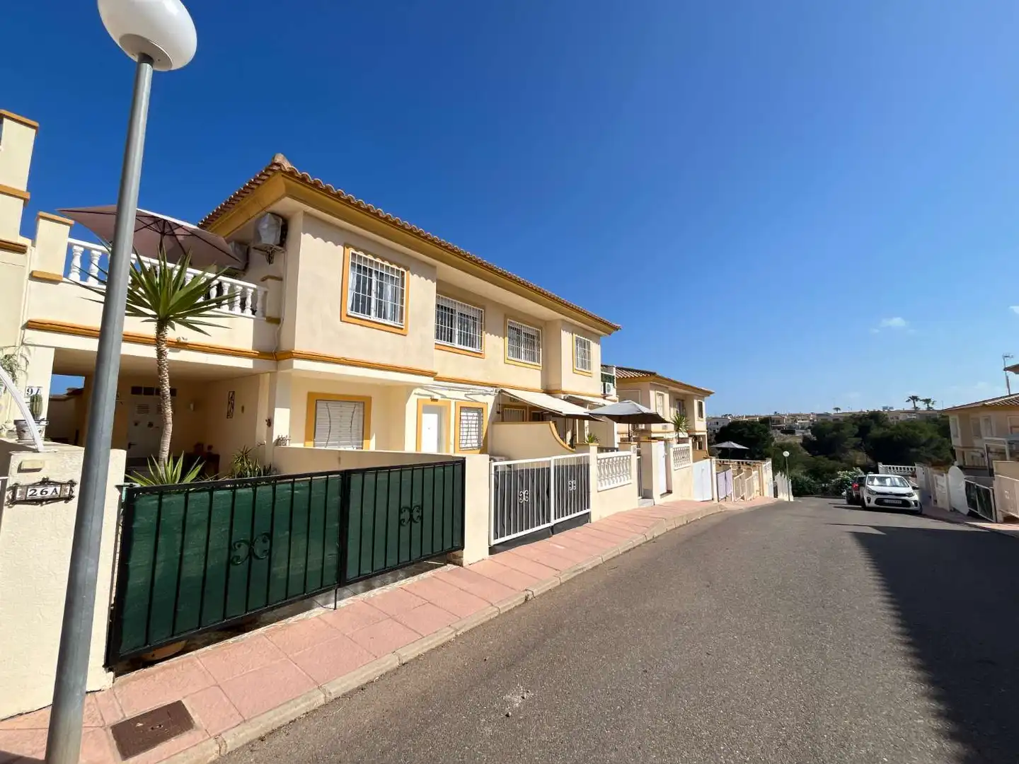 Vista exterior de Apartament en venda en Orihuela amb Aire condicionat, Piscina i Moblat
