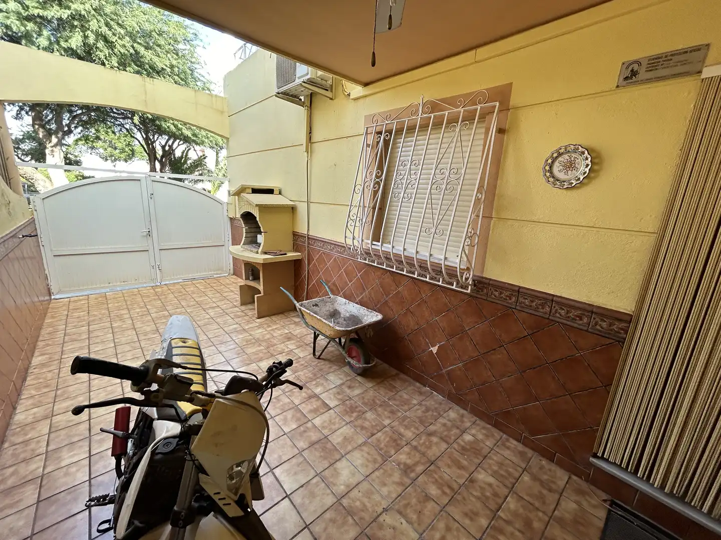 Casa adosada en venda en Almería amb Aire condicionat, Calefacció i Terrassa