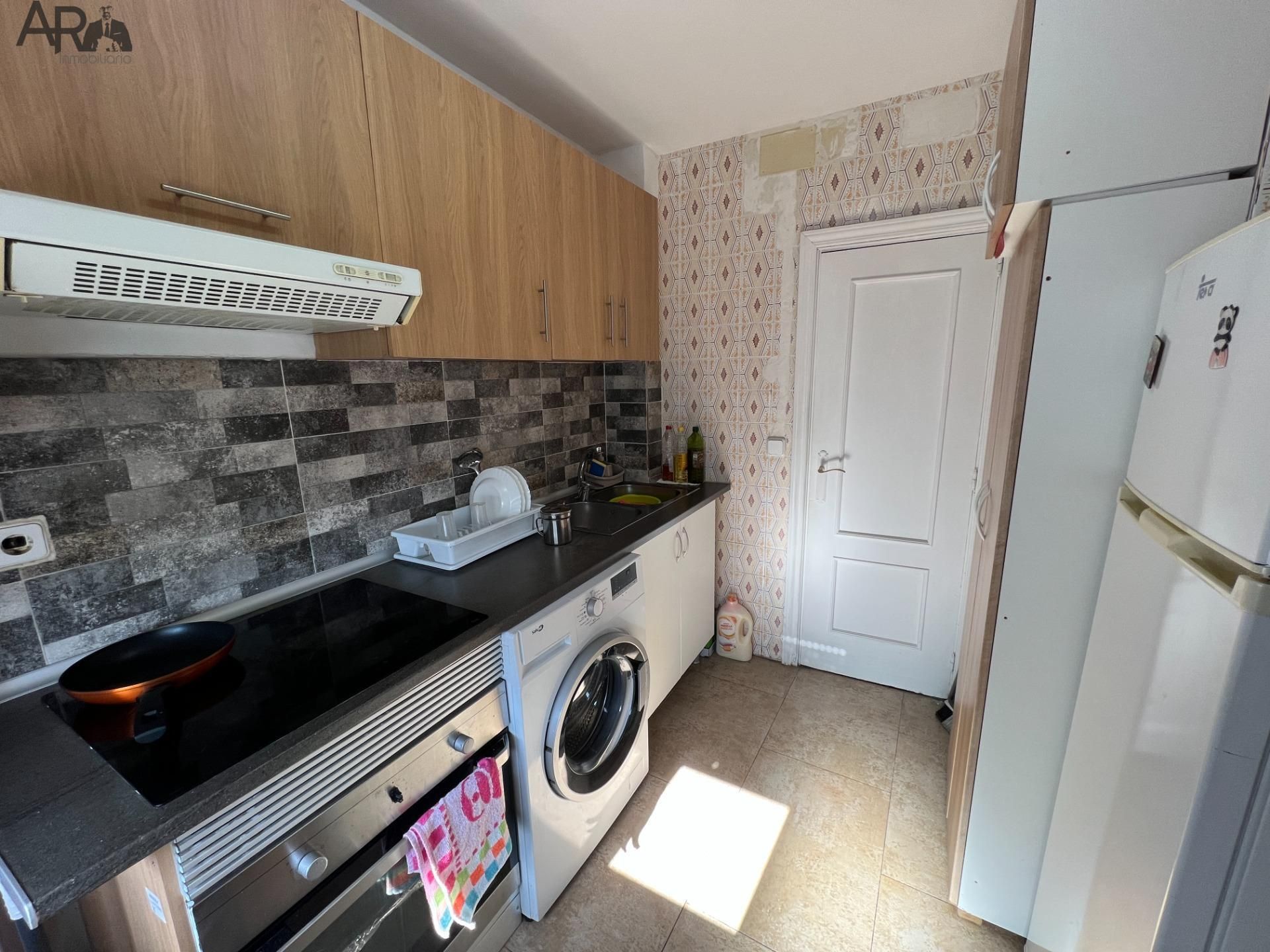 Cocina de Piso en venta en  Madrid Capital con Calefacción