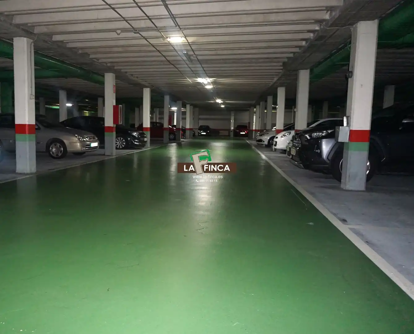 Parkplatz von Garage zum Verkauf in Oviedo 