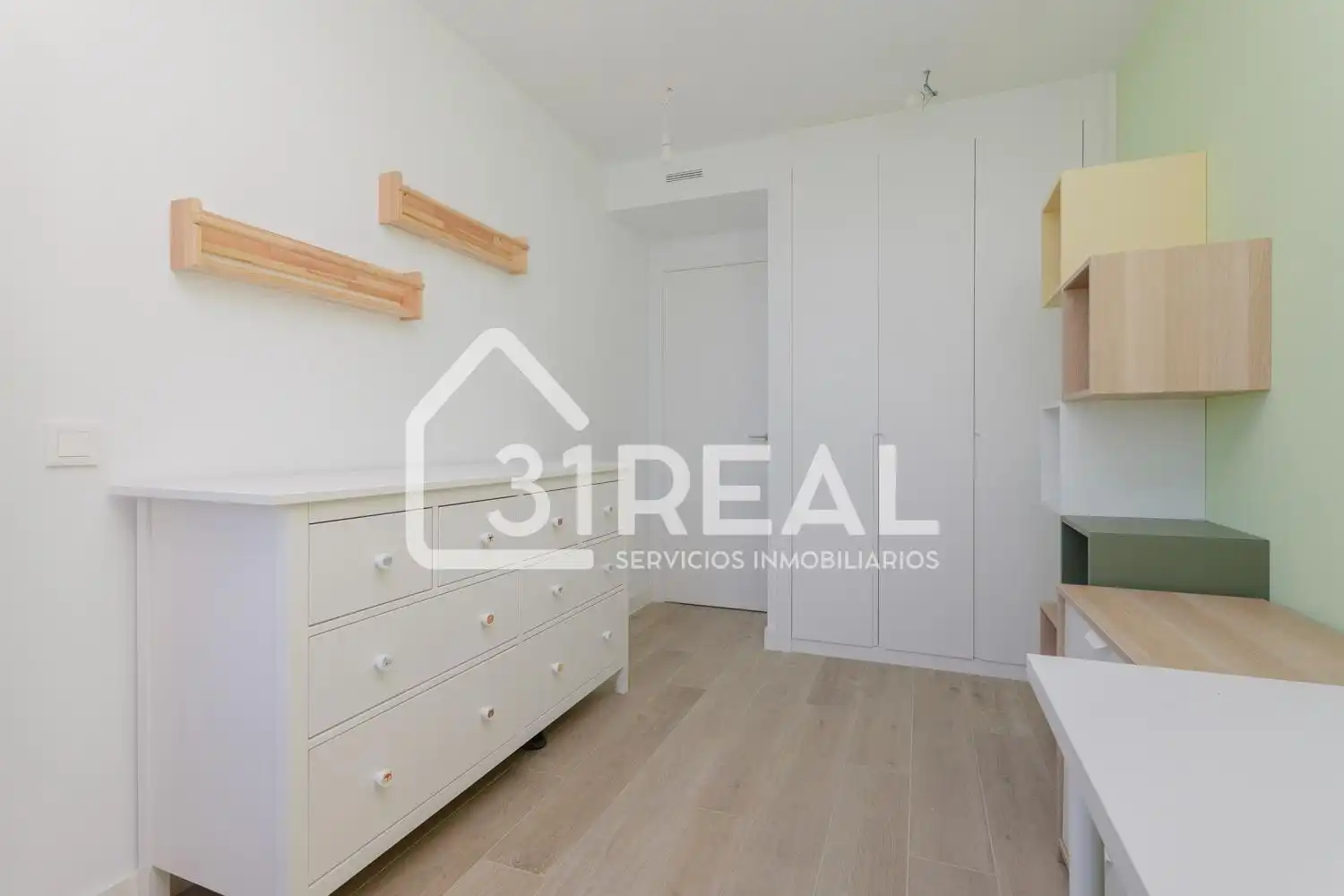 Bedroom of Flat for sale in Madrid  with Air Conditioner, Heating and Terrace