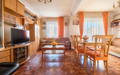 Living room of Flat for sale in Getafe  with Air Conditioner, Heating and Furnished