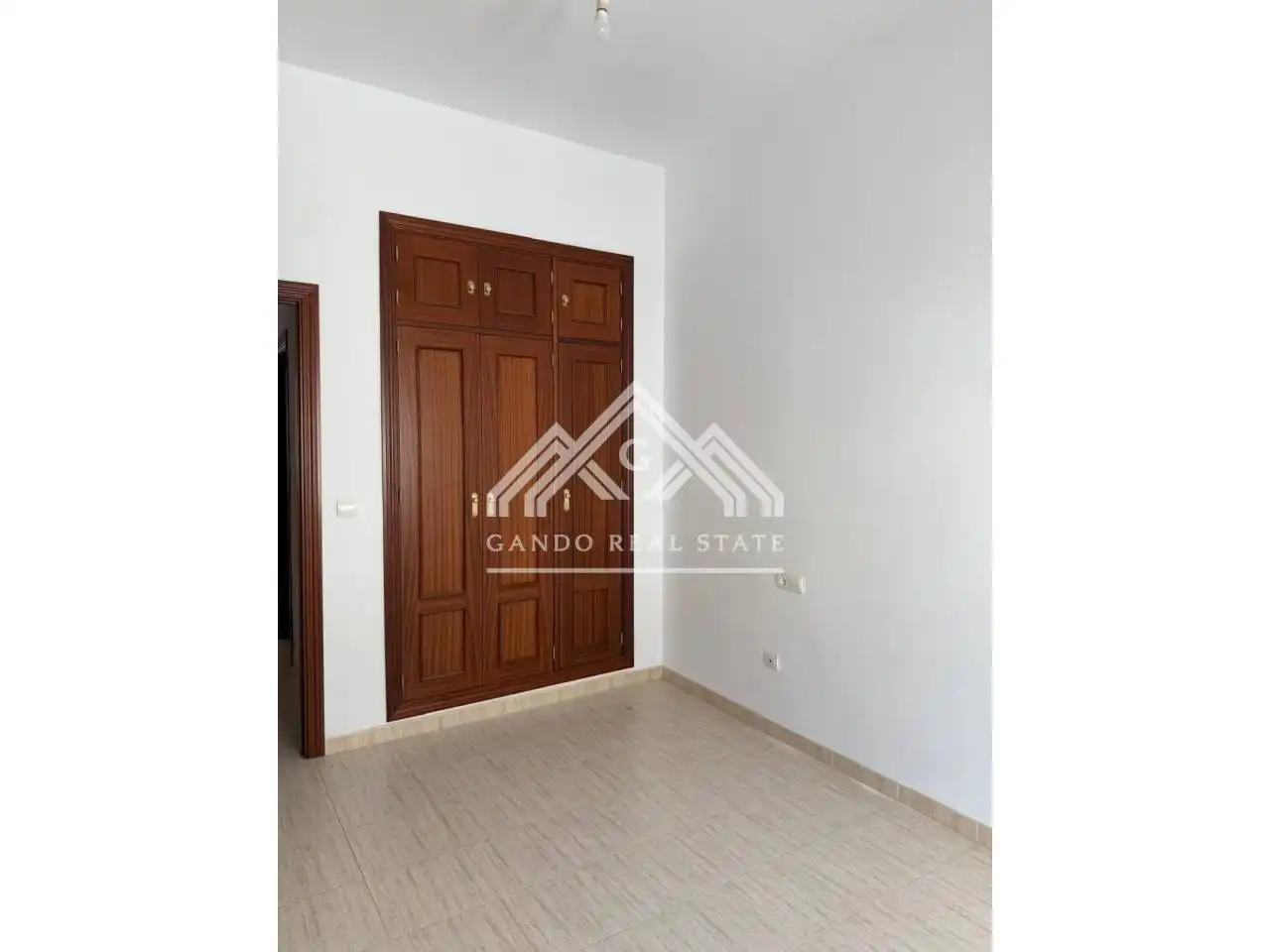 Vista exterior de Piso en venta en Utrera con Trastero y Balcón