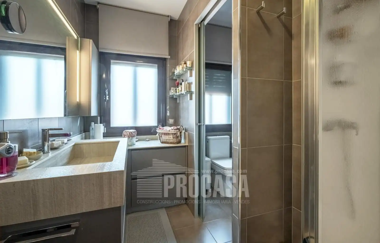 Bathroom of Houses for sale in Masarac i Vilarnadal  with Air Conditioner, Storage room and Swimming Pool