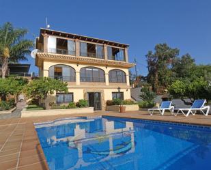 Piscina de Finca rústica de lloguer en Alhaurín de la Torre amb Aire condicionat i Piscina
