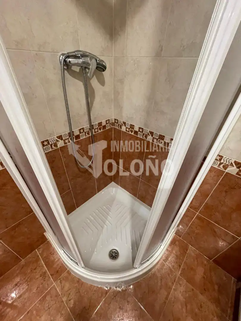 Bany de Apartament en venda en Cuzcurrita de Río Tirón amb Calefacció, Terrassa i Moblat