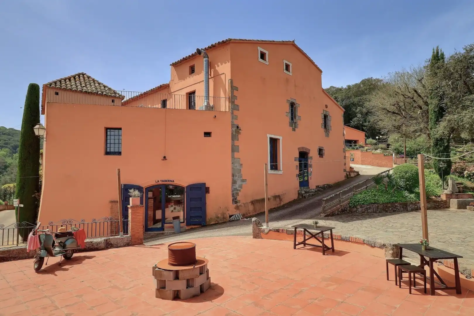 Edificio en venta en Can Pujadas, 18, Vallgorguina
