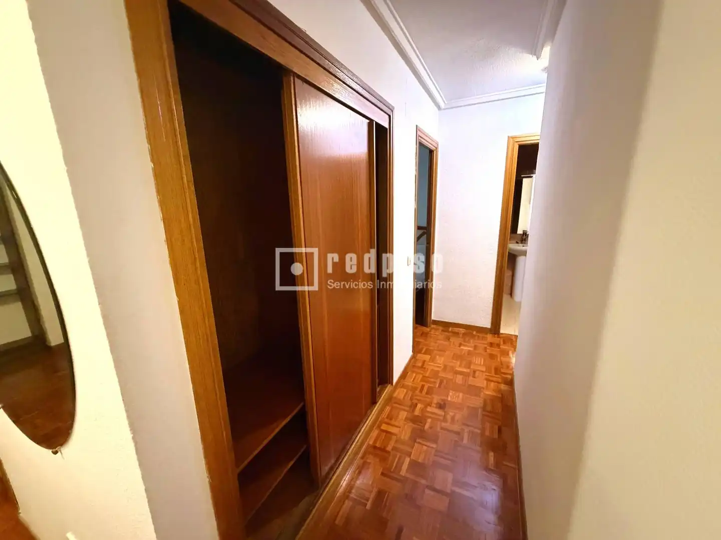 Habitación de Piso en venta en Madrid con Calefacción y Jardín privado