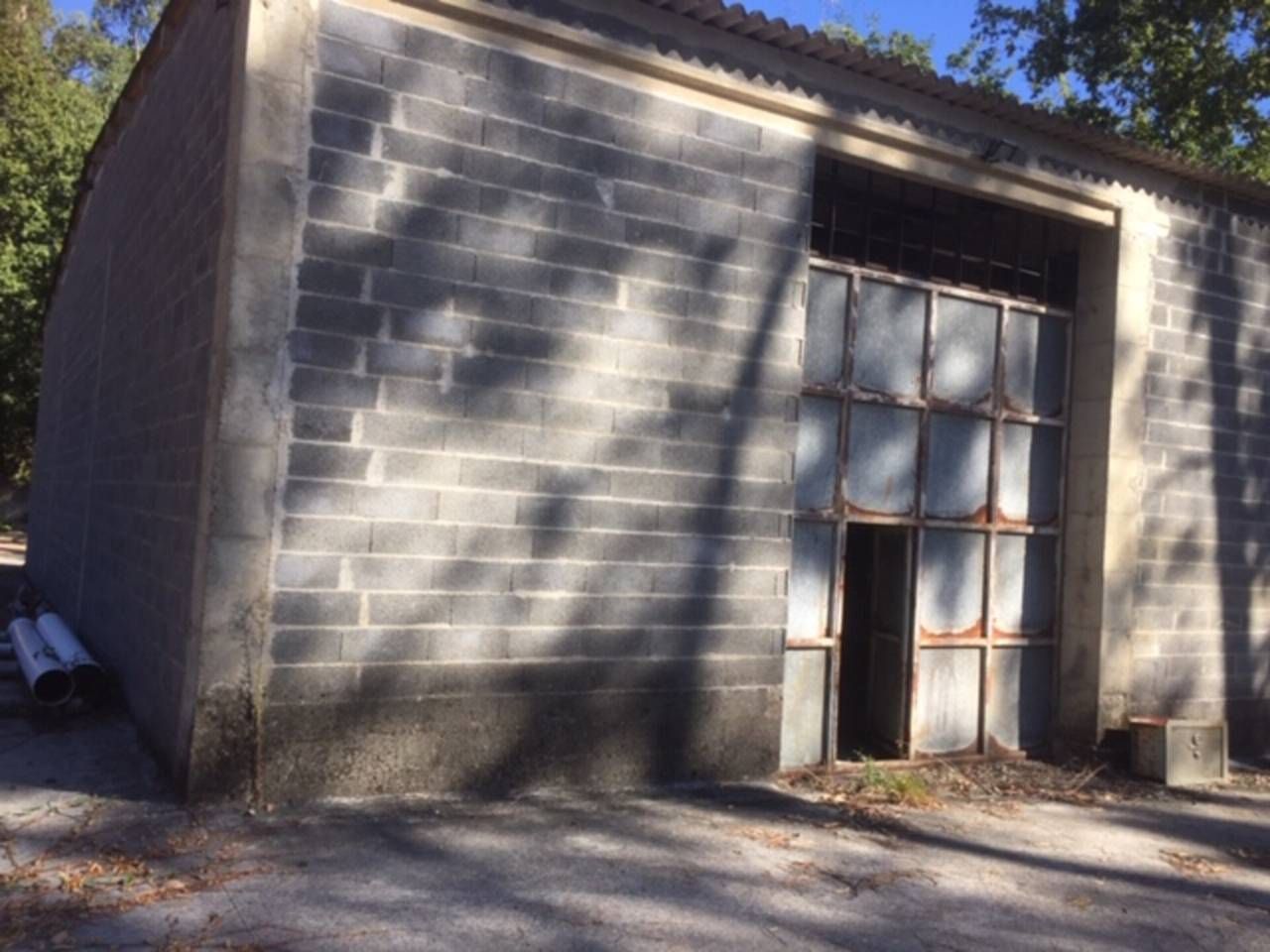 Industrial buildings for sale in Zona de Plaza de Barcelos