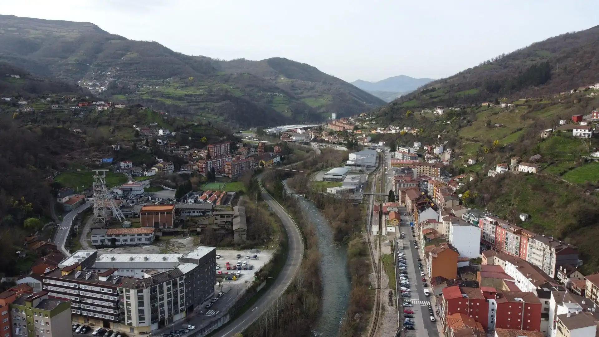 Vista exterior de Edifici en venda en Aller