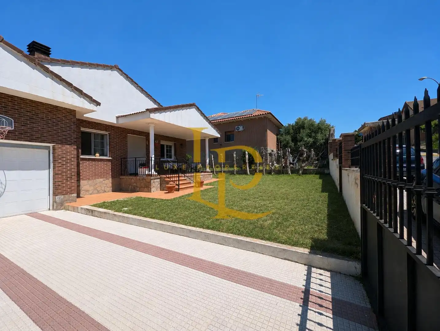 Jardí de Casa o xalet en venda en Galápagos amb Calefacció, Jardí privat i Terrassa