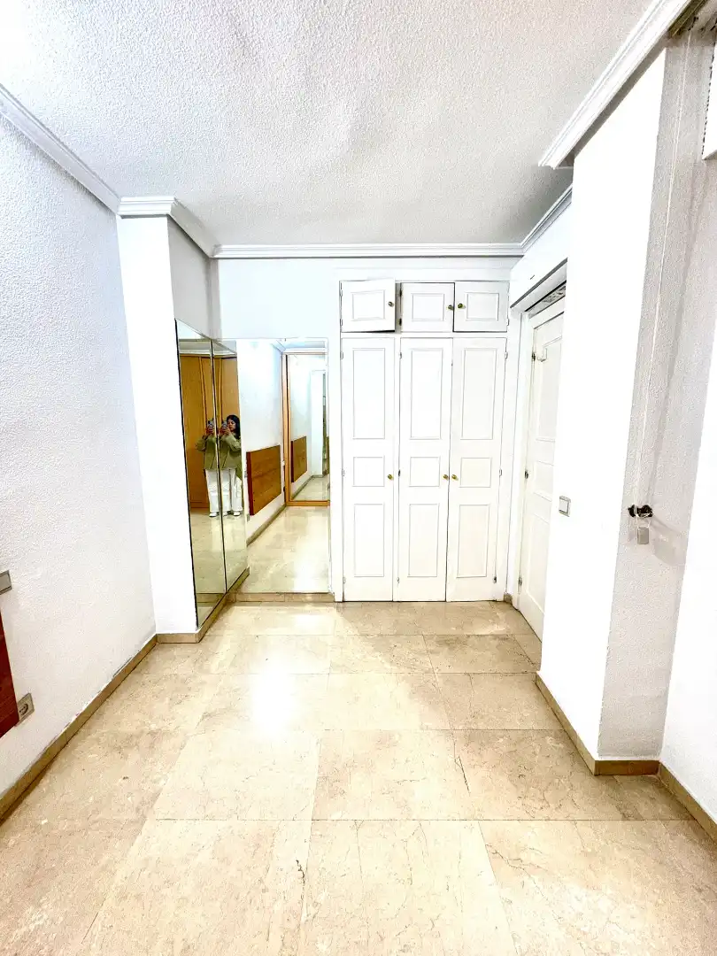 Flat for sale in Madrid  with Air Conditioner and Heating